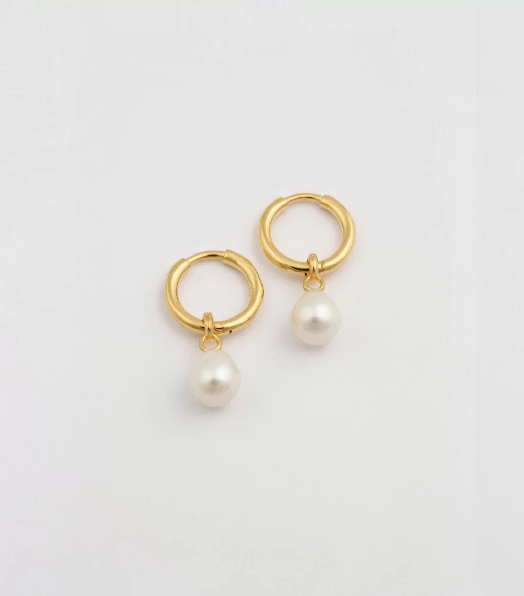 Syster P Treasure Pearl Hoops Gold