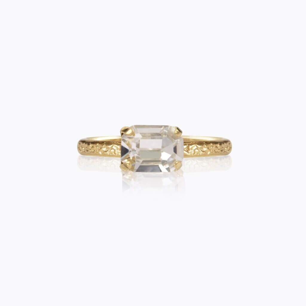 Naya Ring Gold Crystal