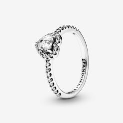 Pandora Ring med upphöjt hjärta