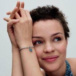 Blå hängberlock i muranoglas