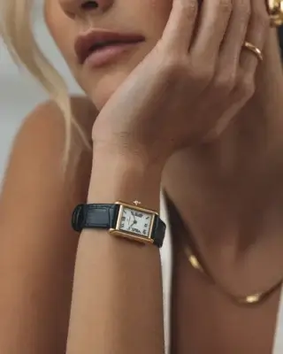 Mockberg Timeless Black Leather Gold Watch