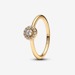 Ring med rund skimrande halo