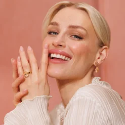 Mini Drop Earrings / Light Peach