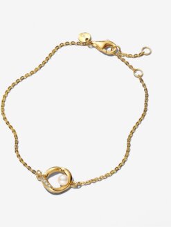 Pandora armband med sötvattenspärla, pavédetaljer och 14K guldplätering