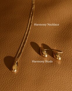 Edblad Harmony Necklace Gold dropphalsband i guldpläterat stål