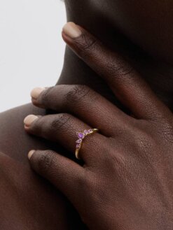 Pandora tiararing Anna ljuslila och klara stenar guldfinish