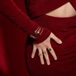 Caroline Svedbom Noelle Bracelet på handled