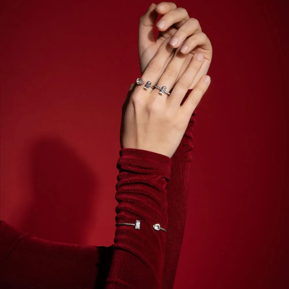 Caroline Svedbom armband Noelle Crystal detalj guldfinish