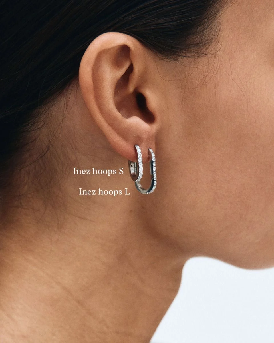 Detaljbild av Edblad Inez Hoops S Steel – kristaller och rundad hoop