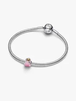 Pandora Pink Tulip Charm på vit bakgrund