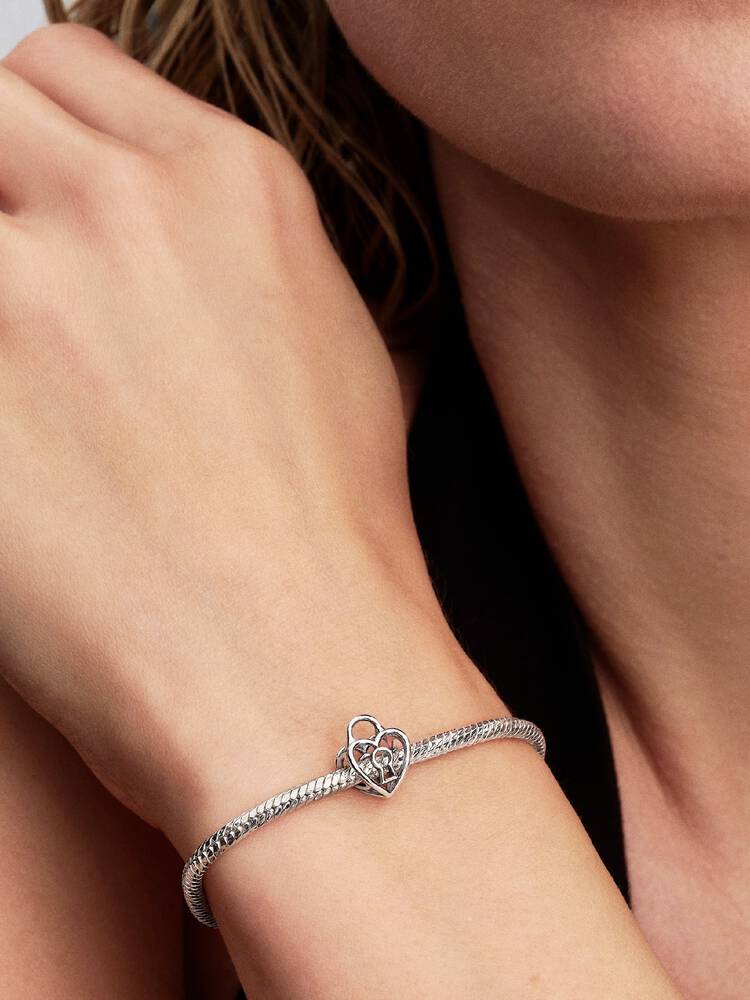 Pandora Moments hjärtberlock med hänglås – elegant charm