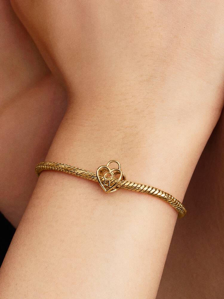 Pandora hjärtberlock med hänglås – elegant charm från Pandora Moments