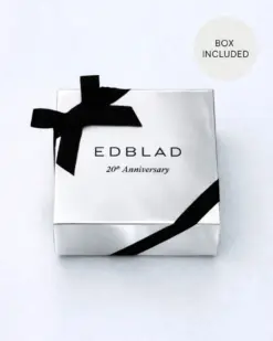 Edblad Monarch Necklace L Gold i jubileumsförpackning presentbox