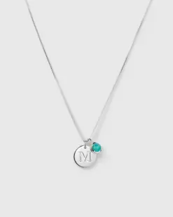 Närbild Syster P Beloved Birthstone december amazonit silver – månadssten med bokstavsberlock