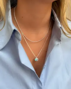 Beloved Birthstone December Silver på kedja – Syster P månadssten amazonit med bokstavsberlock