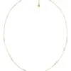 Breeze Necklace Multi Gold från Edblad är ett elegant halsband med pärlor och 14K guldplätering. Perfekt för vardag, fest och present.