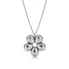Daisy Necklace L Silver från Edblad halsband med stor blomdesign i silver