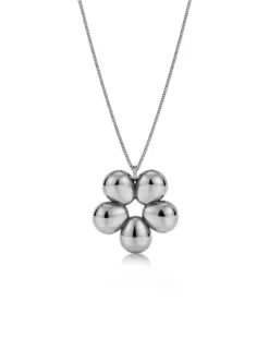 Daisy Necklace L Silver från Edblad halsband med stor blomdesign i silver