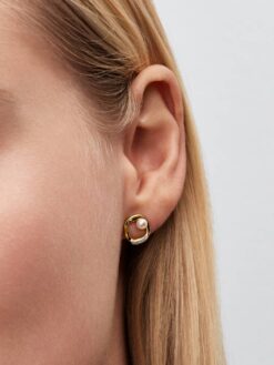 Pandora 264662C01 närbild – sötvattenspärlor organisk oval 14k roséguld Pandora Essence pärlörhängen