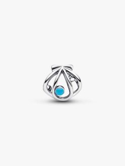 Pandora snäckberlock 794695C01 – närbild på blå emaljdetaljer i sterlingsilver