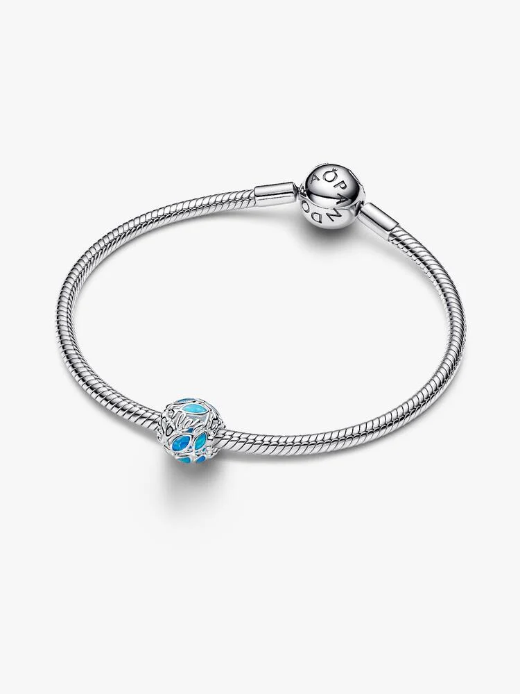 Pandora simmande fiskar öppen berlock sidovy – openwork sterlingsilver blå emalj marin Moments 2026
