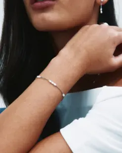 Silverarmband med pärlor från Edblad