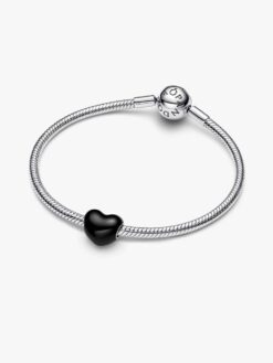 Pandora Svart Hjärtformad Berlock på armband – svart emalj silver Pandora Moments styling